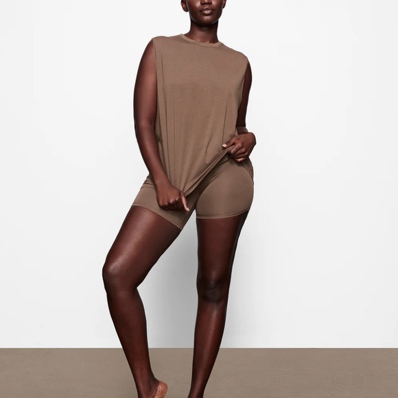 SKIMS Tops Skims Boyfriend Muscle Tee Poshmark